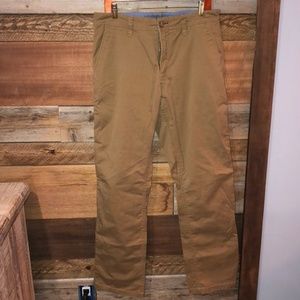 Toad & Co Mission Ridge Khaki 36x34